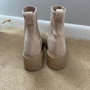 Steve Madden Holley Chelsea tan boots